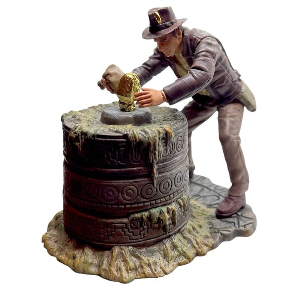 Hallmark Keepsake Ornament 2009 Raiders of the Lost Ark 'Retrieving The Idol' - Picture 4 of 9